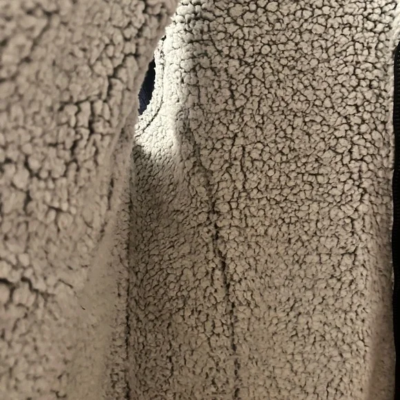 Beautiful free county vest, black with Sherpa XL Warm and classy! - Picture 2 of 4